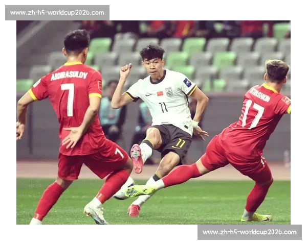 国足迎战中国香港:客队剑指破门保平,边路对决暗藏玄机 国足迎战中国香港:客队剑指破门保平,边路对决暗藏玄机